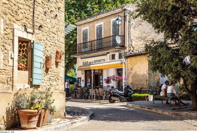 Where Locals Shop: Sunday Markets in the Luberon